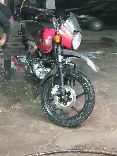 باجاج بوكسر بي ام 150 2021