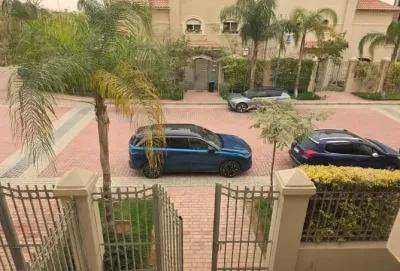 فيلا في شروق
