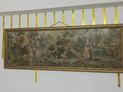 برواز لتابلوه جوبلان يدوي مستورد in Dekheila, Alexandria - 2,500 EGP