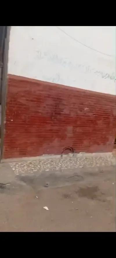 محل للبيع