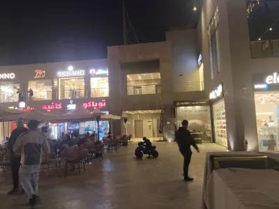 امتلك عيادتك في مول قائم و متكامل-القاهرة الجديدة- بالتقسيط