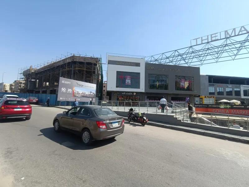 محل تجاري للبيع - في مول THE MARKET - القاهرة الجديدة
