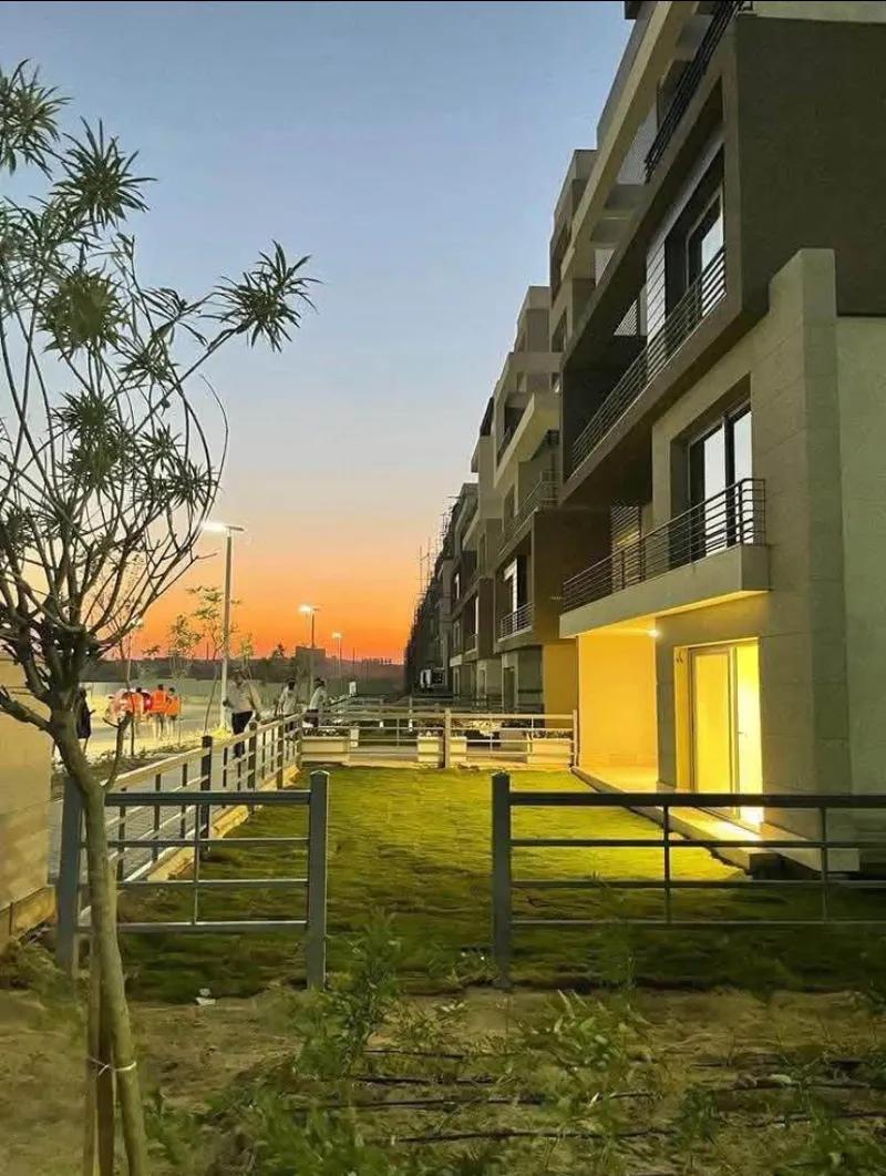 للبيع ارضي بجاردن متشطبة بالكامل في palm hills new Cairo