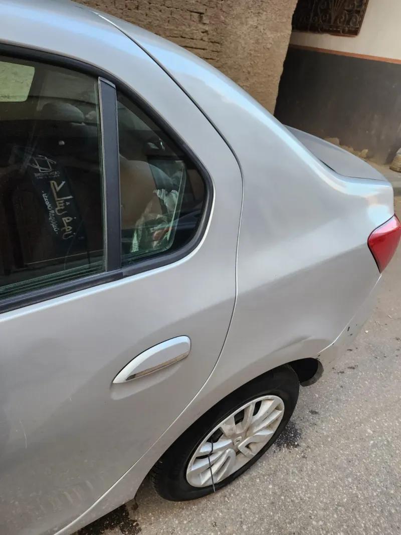 رينو لوجان اوتوماتيك موديل 2016ماشية 108000كيلو دمياط رخصة س