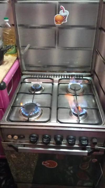 بوتجاز 4 شعله مستعمل لايوجد به اي عيوب in Shubra al-Khaimah, Qalyubia - 2,800 EGP