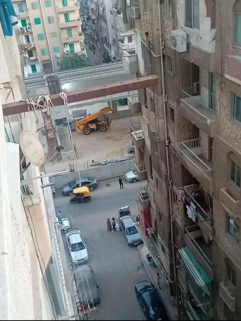 شقة للبيع تانى نمرة من محطة مترو العصافرة دور تامن سلم