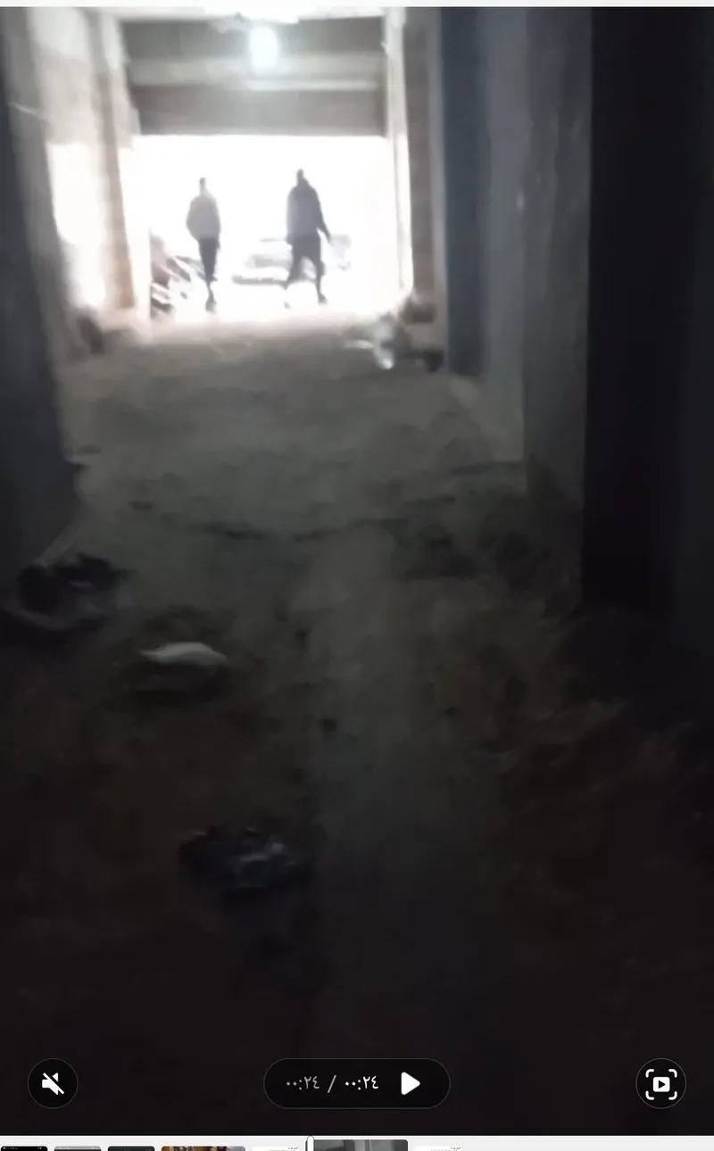 محل للبيع
