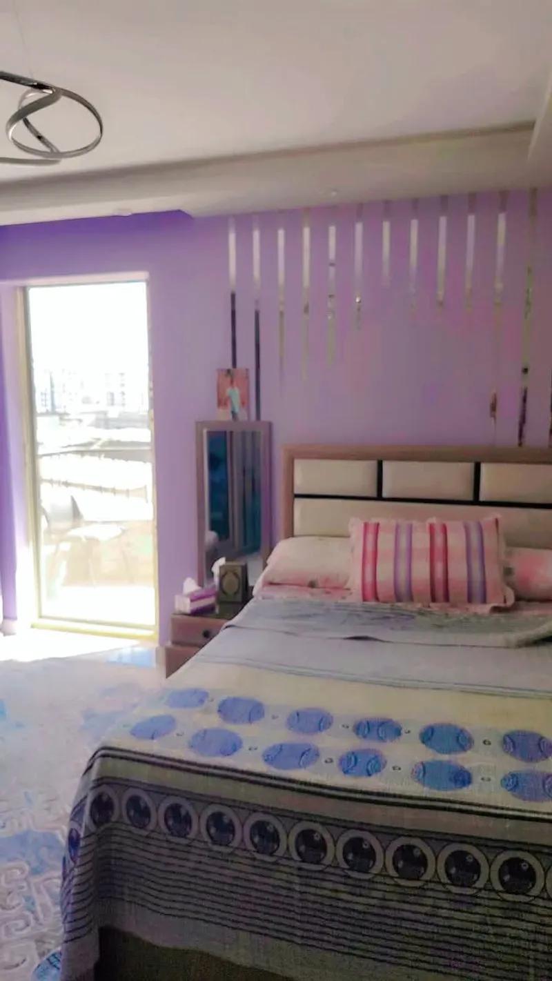 شقه للبيع بالقرب من مترو قباء تطل على ش شريف وش ال ١٠٠