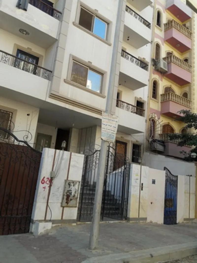 فرصة نادرة من المالك مباشرة - شقة جديدة سوبر لوكس – الحى 3 – 6 أكتوبر