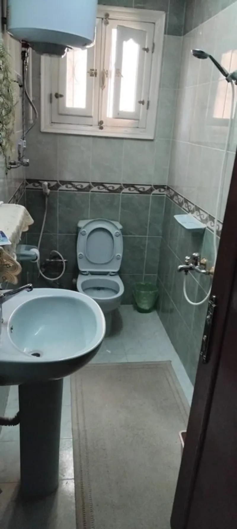 فرصة نادرة للجادين فقط - 6 أكتوبر - الحى الأول - شقة للبيع .