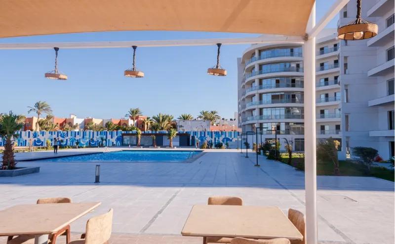 شقه فيو حمام سباحه مساحتها 57 متر مربع