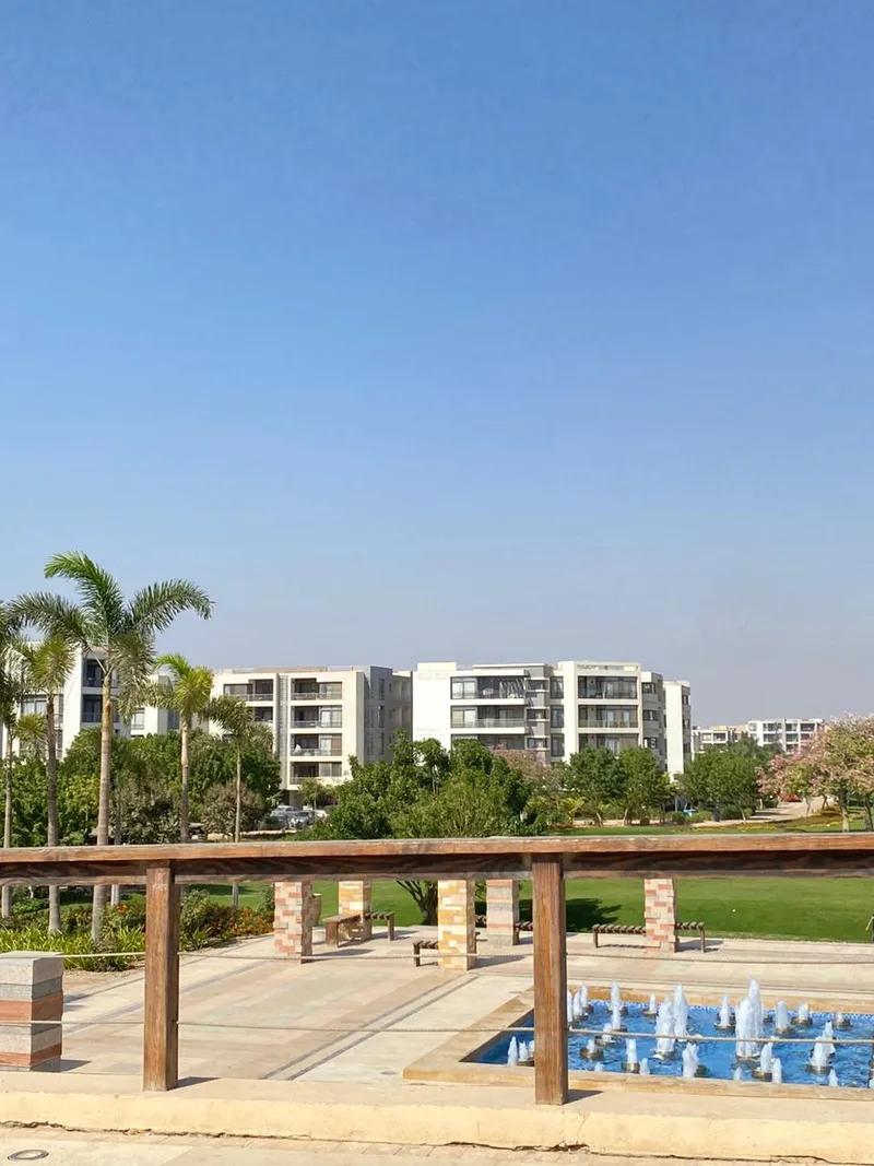 شقة للبيع 166 متر في تاج سيتي استثمر في شقة واسعة بموقع مميز