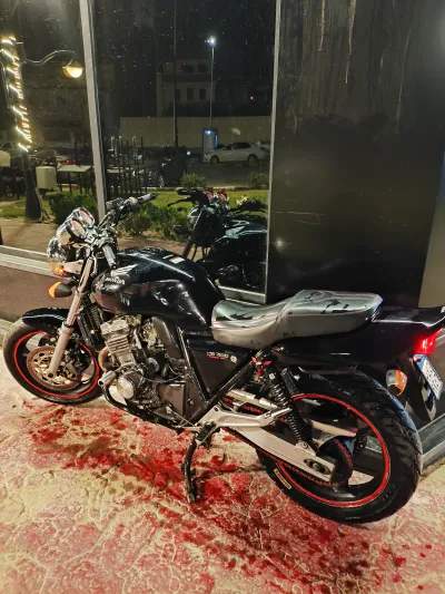 Honda CB 1995