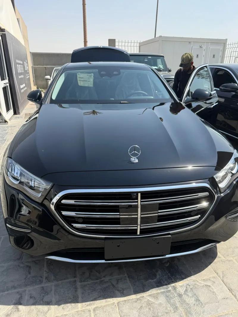 تسليم بأوراق الوكيلMercedes-Benz E200 Exclusive | 2025 zero