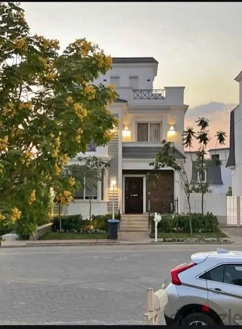 فيلا لقطه للبيع متشطبه بالكامل بجانب نيو جيزه ومول مصر