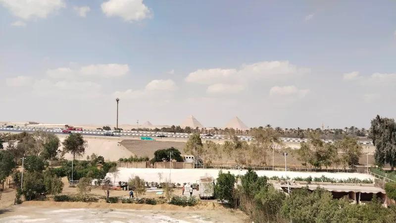 استراحه على الطريق السياحى