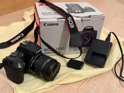 كاميرا كانون 250D في القاهرة الجديدة, القاهرة - 19,000 EGP