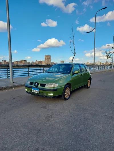 سيات ابيزا 2000