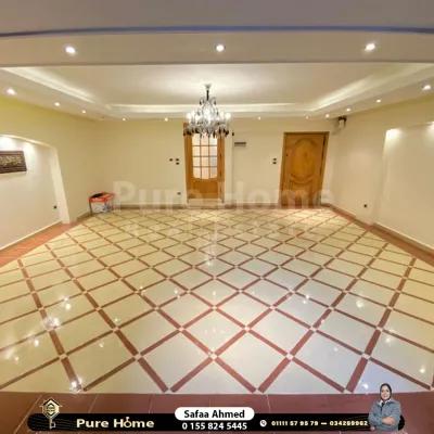 شقة للايجار - كليوباترا - خطوات من البحر في كليوباترا, الإسكندرية - 20,000 ج.م