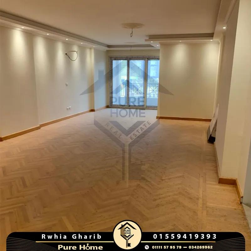 شقة للايجار 180 م - الازاريطة