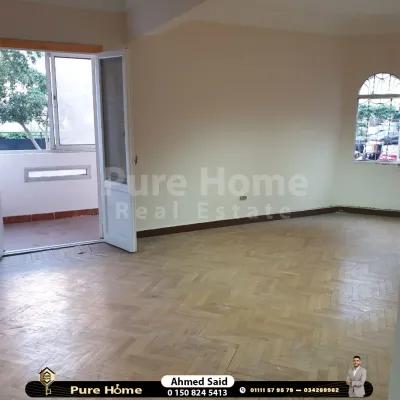 Apartment for rent in Zizinia