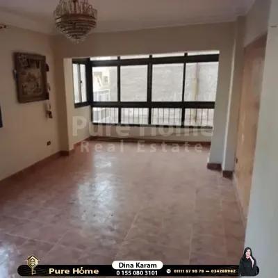 شقة للايجار في سموحة - تعاونيات سموحة
