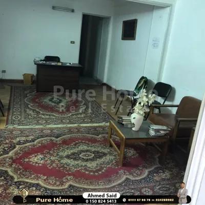 مقر اداري للايجار - جليم في جليم, الإسكندرية - 22,000 ج.م