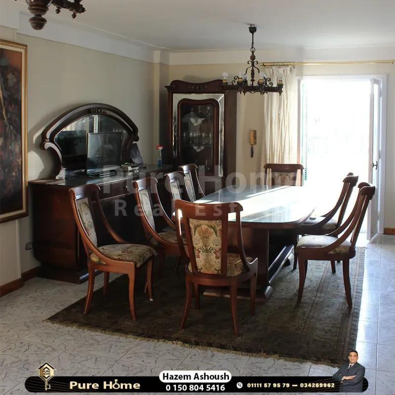 شقة مفروشة للايجار - الازاريطة - خطوات من كلية الطب