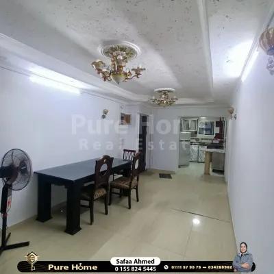 شقة مفروشه للايجار- كامب شيزار - بحر مباشر