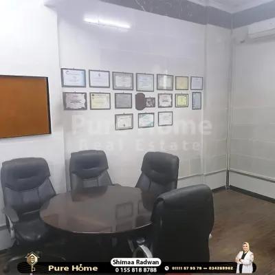 مقر إدارى للبيع – تعاونيات سموحة في سموحة, الإسكندرية - 3,200,000 EGP