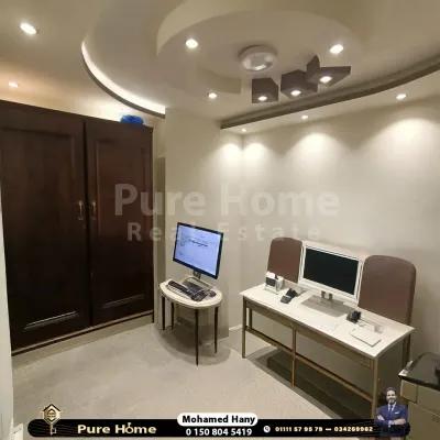 شقة للبيع ( تصلح سكني او اداري) – جليم في جليم, الإسكندرية - 5,200,000 EGP