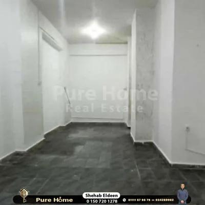 فرصة للإستثمار بعائد شهري - محل تجاري للبيع - الإبراهيمية in Al Ibrahimiyyah, Alexandria - 2,200,000 EGP