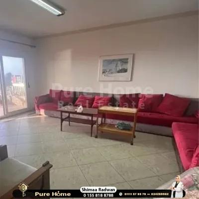 شقة للايجار المفروش - مصطفي كامل - عمارات الضباط