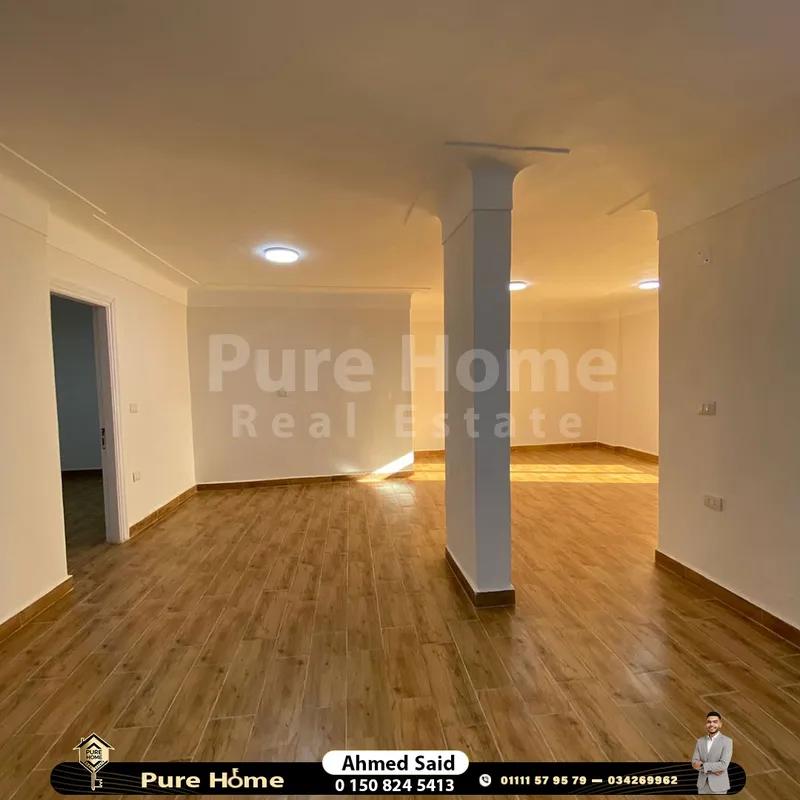 شقة للبيع في ميامي (شارع خالد بن الوليد)