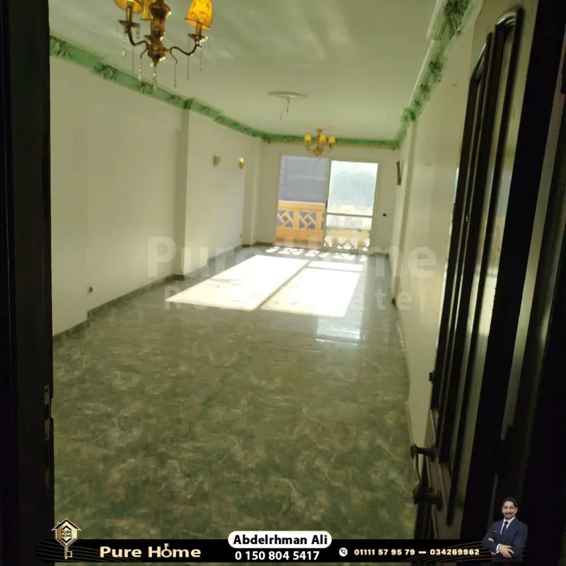 شقة للبيع - سموحه - شارع النصر كومباوند جراند فيل