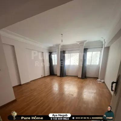 شقة للبيع – سان ستيفانو - خطوات من الترام