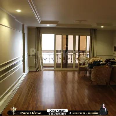 شقة للبيع – سموحه – كومباوند حدائق السرايا