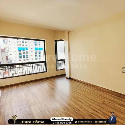 Apartment for sale in Bolkly in Bolkly, Alexandria - 3,200,000 EGP