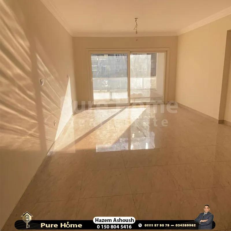 شقة للايجار- سموحه - كومباوند جراند فيو