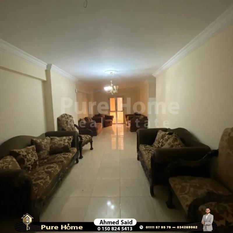 شقة للبيع - جناكليس - متفرع من شارع عمر مختار