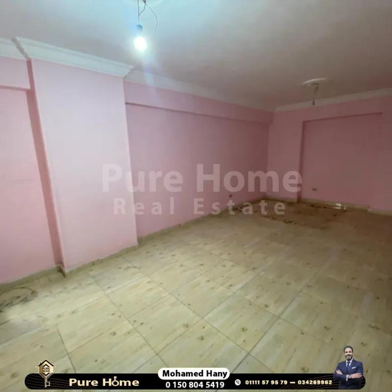 شقة للبيع - جناكليس - متفرع من شارع عمر مختار