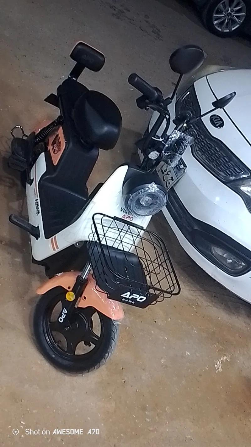 اسكوتر للبيع ب16500 قابل للتفاوض للتواصل