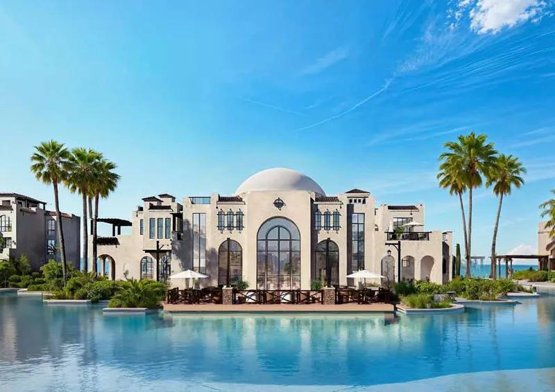 شقة علي البحر 82 متر تشطيب الترا سوبر لوكس في كالا سهل حشيش