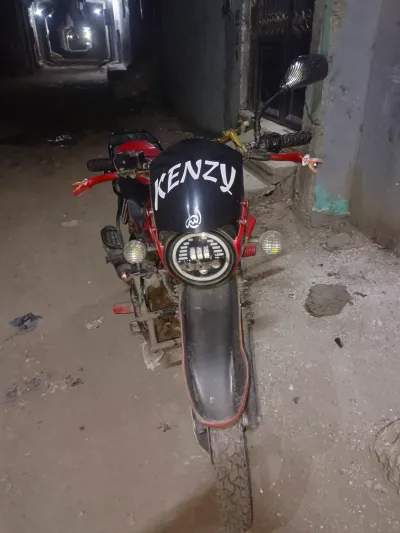 Bajaj Boxer 2020