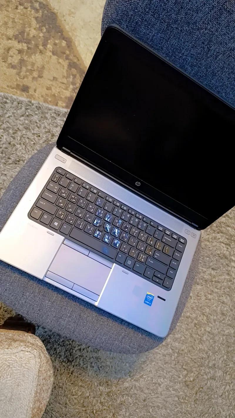 لاب توب HP core i 5 بحاله الزيرو بطاريه كويسه جدا