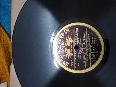 عشرة اسطوانات عضم للجرامافون 700جنيه***5السيدة عائشة في الحلمية الجديدة, القاهرة - 700 EGP