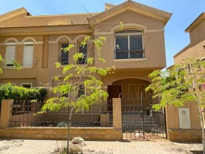 Twin House for sale in Dyar Park