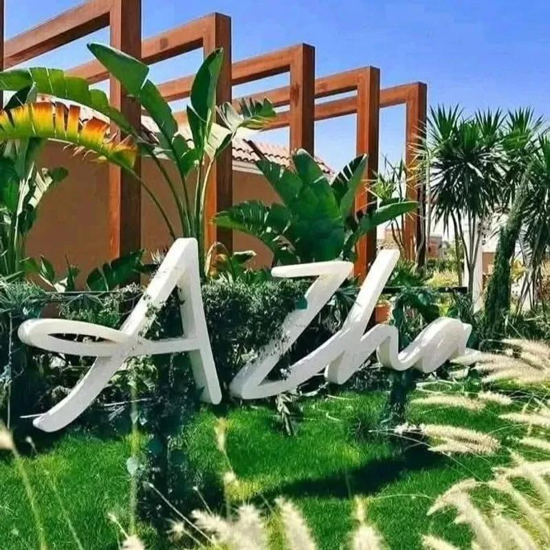 شالية بجاردن للبيع صف أول على البحر في ازها -Azha الساحل قسط