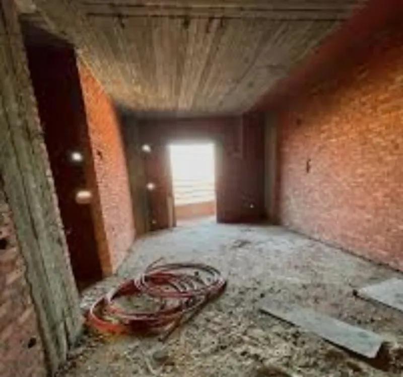 شقه مساحه 250 علي الاحمر