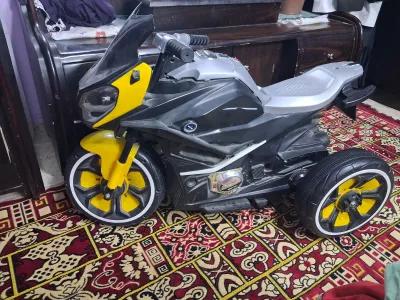 شغال بيقوم لطاريه واكن مش ببتحرك من الدواسه مش عارف عيب بطار in Basateen, Cairo - 2,500 EGP